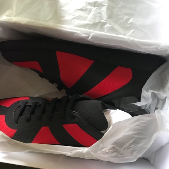 Meet your Posher, Chase - Picture 3 of 4